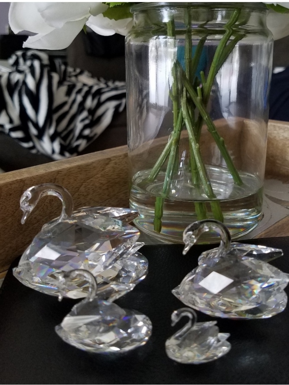 AUTHENTIC Swarovski Swan Figurines SET of 4 in Swarovski box